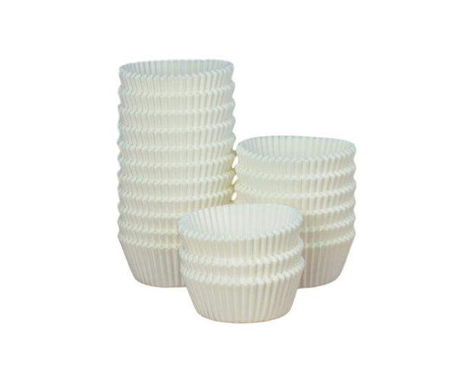 White biodegradable paper greaseproof fairy cases for eco-friendly bakery packaging