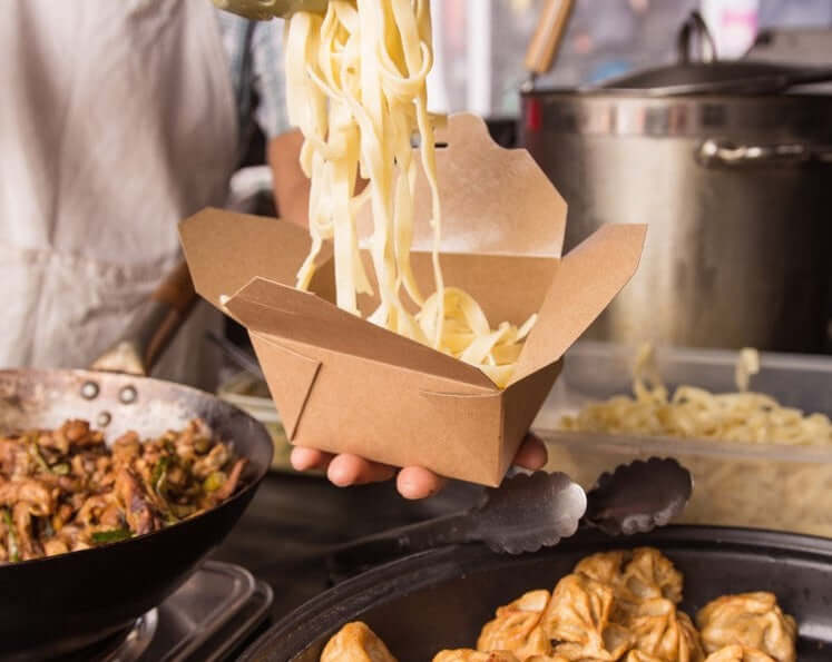 Leakproof kraft bio box with spaghetti dish – eco-friendly, grease-resistant, microwaveable packaging for hot, cold, wet and dry foods