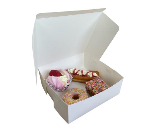 White Cake Box UK Wholesale Supply. Hand Erect box with 4 cakes within. Eco Friendly 
